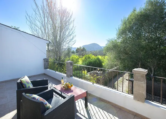 Villa Owl Barrio - Family And Friends *